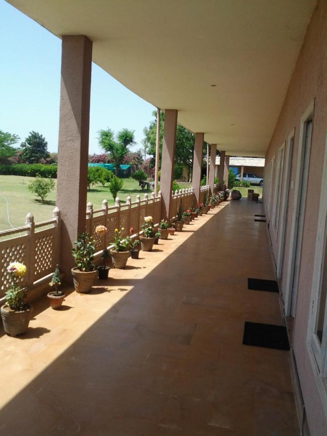 Aravali Hill View Estate Gurgaon Exterior photo